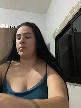 Snapshot of IvettSt_ chatting on 06/19/26, 04:28 IvettSt online show from 06/19/26, 04:28