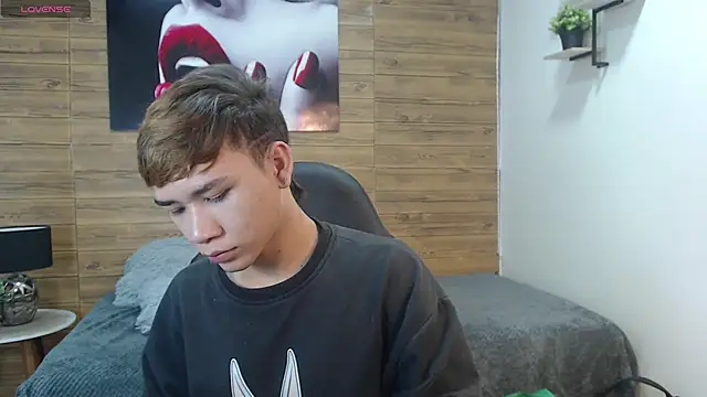 nathanclay online show from 03/28/26, 04:01