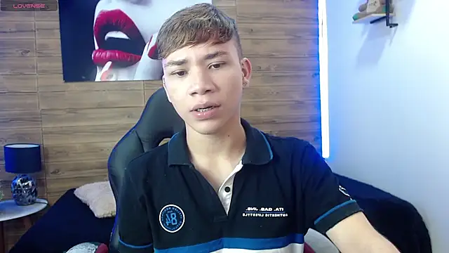 nathanclay online show from 04/28/26, 03:22