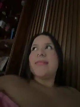 Snapshot of SamanthaDiamonds_ chatting on 10/05/25, 09:56 SamanthaDiamonds online show from 10/05/25, 09:56