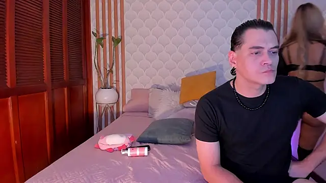 Snapshot of Cristian_blaze chatting on 09/22/25, 12:34 Cristian blaze online show from 09/22/25, 12:34