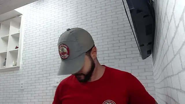 BombeiroHotx online show from 02/10/26, 07:40