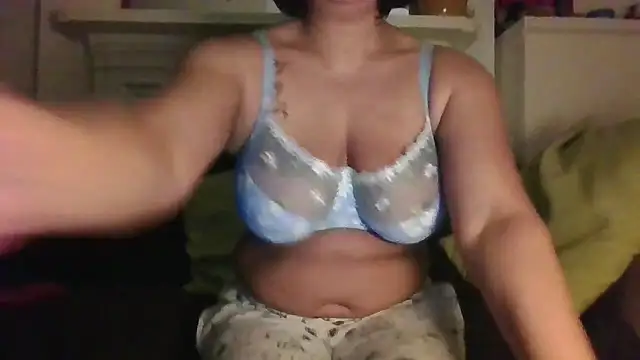 Snapshot of Tara-Kandy chatting on 02/27/26, 10:21 Tara-Kandy online show from 02/27/26, 10:21