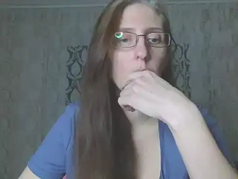 CandiCole online show from 11/23/25, 04:12