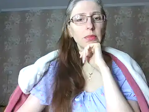 Snapshot of CandiCole chatting on 04/23/26, 07:30 CandiCole online show from 04/23/26, 07:30