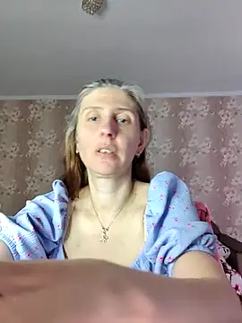 Snapshot of CandiCole chatting on 06/06/26, 03:33 CandiCole online show from 06/06/26, 03:33