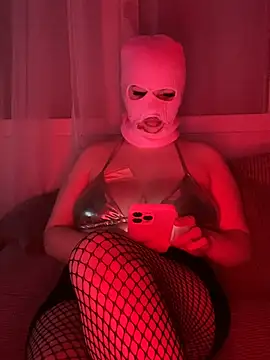 emiliafrancaise online show from 03/05/26, 09:22