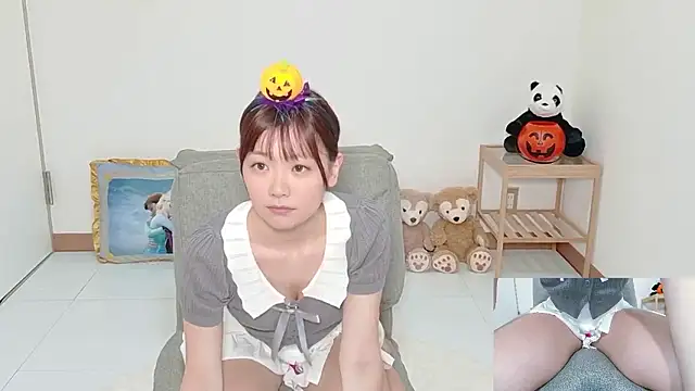 Snapshot of yuzukichi_jp chatting on 10/29/25, 04:04 yuzukichi jp online show from 10/29/25, 04:04