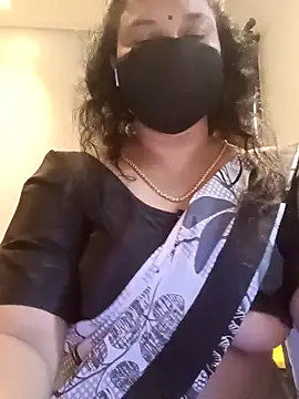 Snapshot of Tamil_Sivani chatting on 02/01/26, 01:26 Tamil Sivani online show from 02/01/26, 01:26