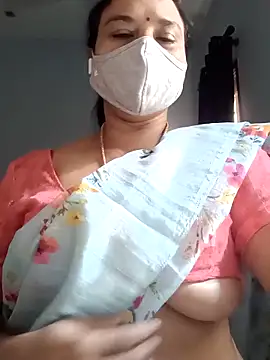 Snapshot of Tamil_Sivani chatting on 02/03/26, 03:59 Tamil Sivani online show from 02/03/26, 03:59