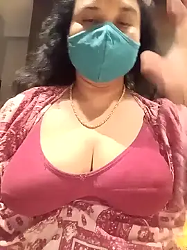 Snapshot of Tamil_Sivani chatting on 02/14/26, 03:20 Tamil Sivani online show from 02/14/26, 03:20