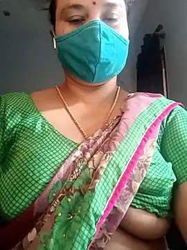 Snapshot of Tamil_Sivani chatting on 02/18/26, 11:39 Tamil Sivani online show from 02/18/26, 11:39