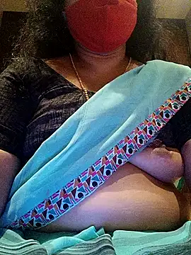 Snapshot of Tamil_Sivani chatting on 02/28/26, 01:12 Tamil Sivani online show from 02/28/26, 01:12