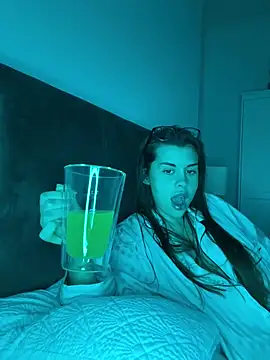 AlitaNova online show from 11/02/25, 08:55