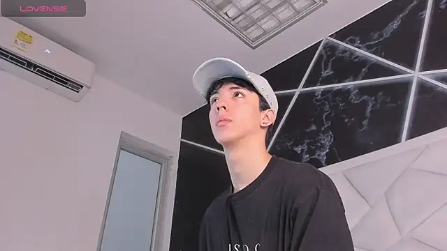 AerumChae online show from 05/26/26, 12:01