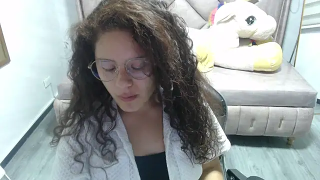 Snapshot of Velvet_Moon_V chatting on 11/01/25, 01:24 Velvet Moon V online show from 11/01/25, 01:24