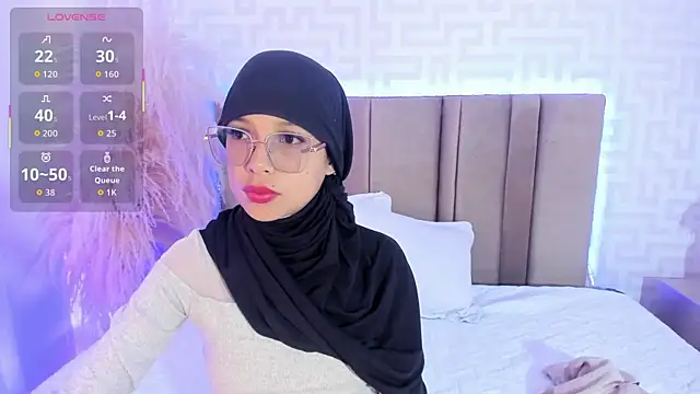 Snapshot of naishaa_ chatting on 05/14/26, 06:37 naishaa online show from 05/14/26, 06:37