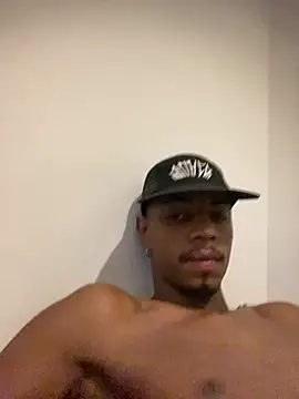 Snapshot of Guzdick chatting on 07/18/26, 11:08 Guzdick online show from 07/18/26, 11:08