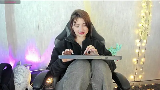 AriMonoban online show from 02/07/26, 12:09