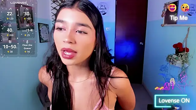 Elsa Pataky online show from 09/15/25, 02:17