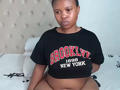 Lolly Ramochele online show from 10/04/25, 08:29