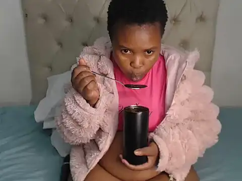 Lolly Ramochele online show from 04/13/26, 10:15