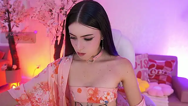 JadeSummerr online show from 03/18/26, 01:47