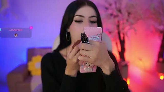 JadeSummerr online show from 04/10/26, 11:48