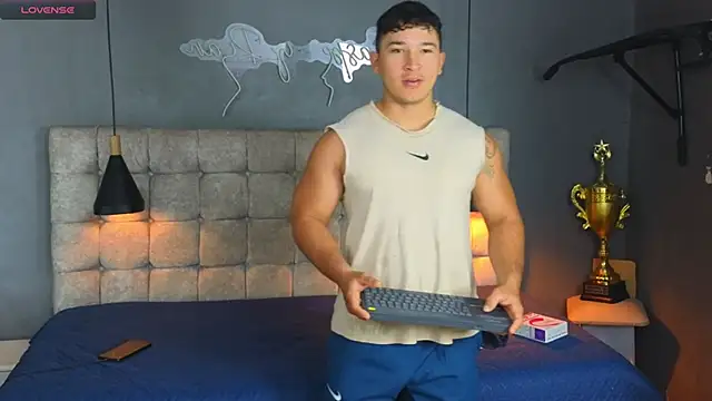 Horny nick18 online show from 01/07/26, 10:51