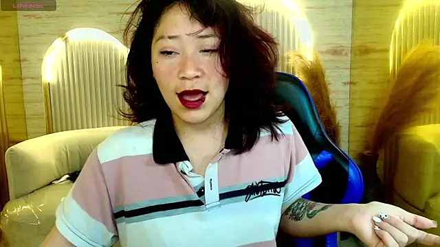 valentina r  online show from 02/20/26, 03:36