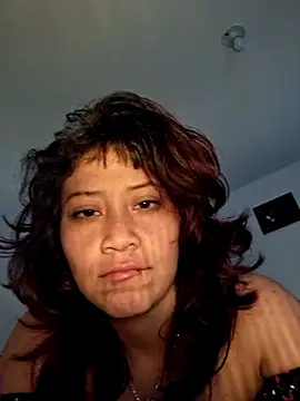 valentina r  online show from 04/15/26, 09:15