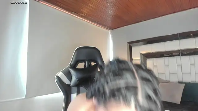 Adhara7 online show from 10/01/25, 07:31