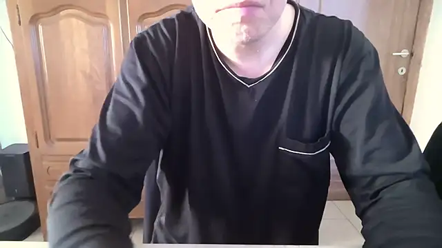 Snapshot of Naughty_toysboy chatting on 01/03/25, 10:52 Naughty toysboy online show from 01/03/25, 10:52