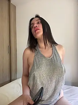 karinasantos  online show from 03/20/26, 03:39