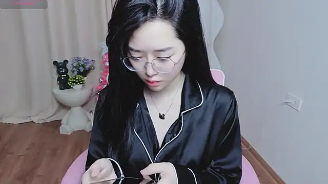 Miu-999 online show from 12/22/25, 02:19