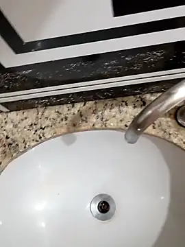 Snapshot of Gusttavotesudoxxvvc chatting on 09/25/25, 09:18 Gusttavotesudoxxvvc online show from 09/25/25, 09:18