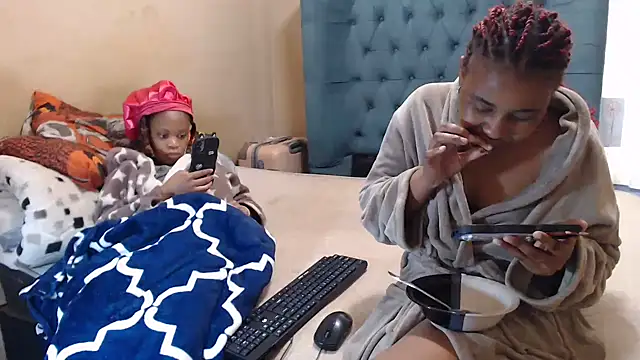 EbonyEssence online show from 05/25/26, 10:32