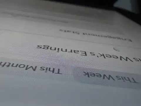 Snapshot of EssenceLovers chatting on 02/10/26, 04:05 EssenceLovers online show from 02/10/26, 04:05