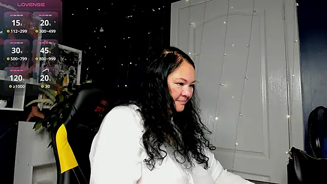Snapshot of sandra_jackson chatting on 06/22/26, 02:57 sandra jackson online show from 06/22/26, 02:57