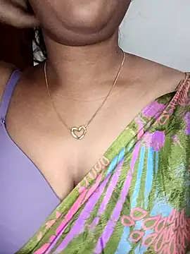 Snapshot of Tamil_kavinila chatting on 11/29/25, 04:26 Tamil kavinila online show from 11/29/25, 04:26