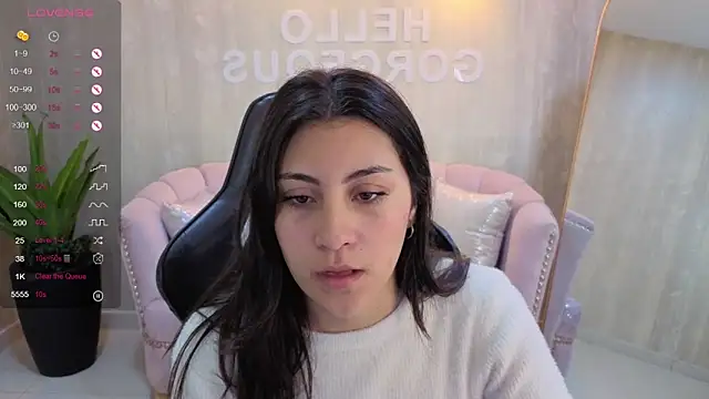 Snapshot of Zoe_Blaze_A chatting on 10/14/25, 12:50 Zoe Blaze A online show from 10/14/25, 12:50