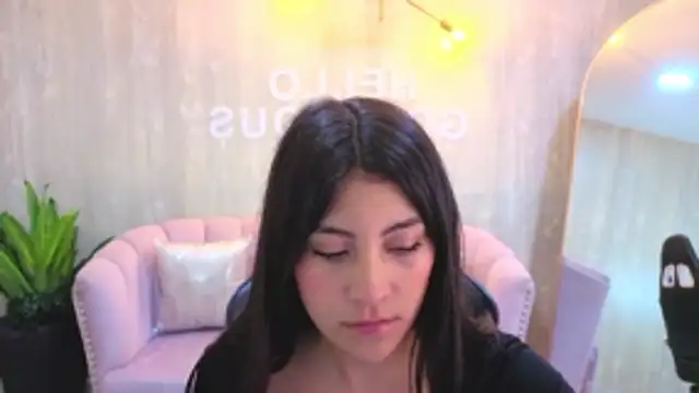 Snapshot of Zoe_Blaze_A chatting on 11/07/25, 12:05 Zoe Blaze A online show from 11/07/25, 12:05