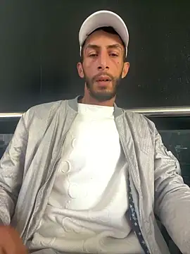 Yasar-Xxxl online show from 05/18/26, 10:21