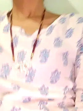 poojam93 online show from 09/19/25, 01:51