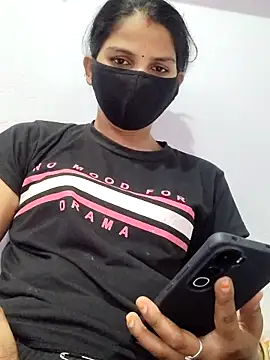 poojam93 online show from 09/29/25, 01:22