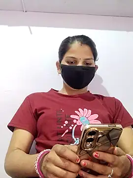 poojam93 online show from 10/05/25, 01:15