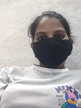 poojam93 online show from 06/22/26, 01:51