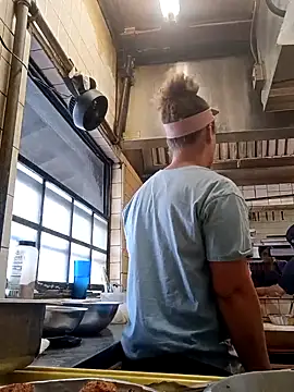 sarahkat86 online show from 09/11/25, 09:15