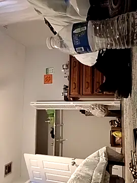 sarahkat86 online show from 03/04/26, 10:49