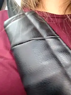 CristalHeart  online show from 12/05/25, 07:21